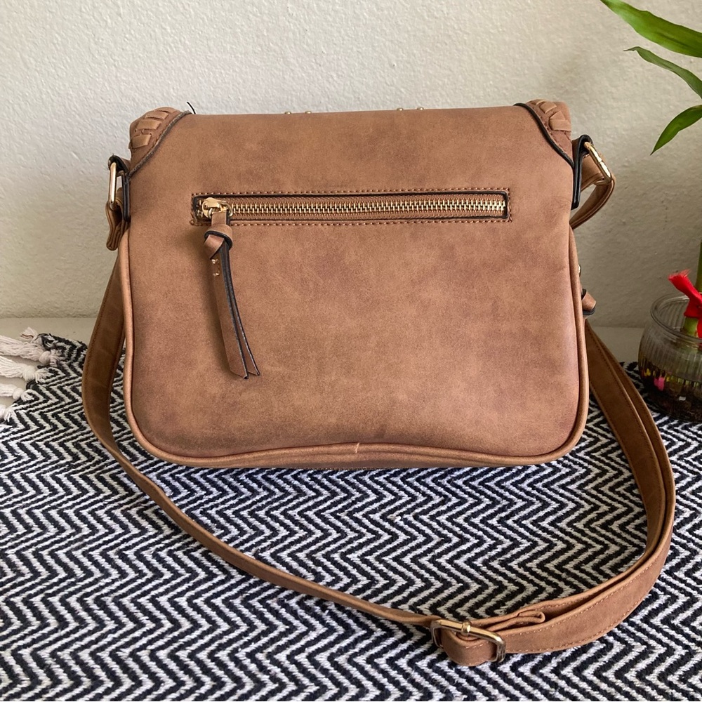 Crossbody / Shoulder back with extendable bottom - Picture 2 of 7